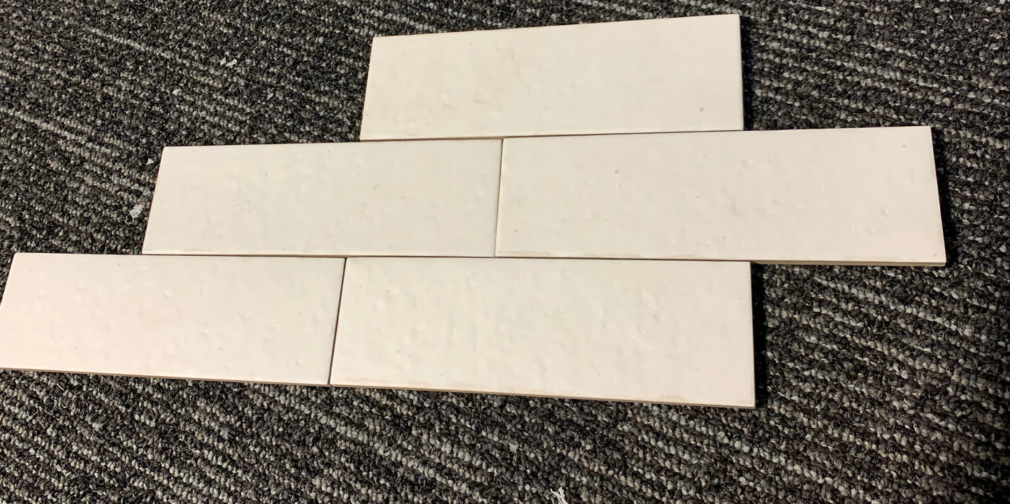 Kalma White Matt 2.5x8 (Floor Tile)