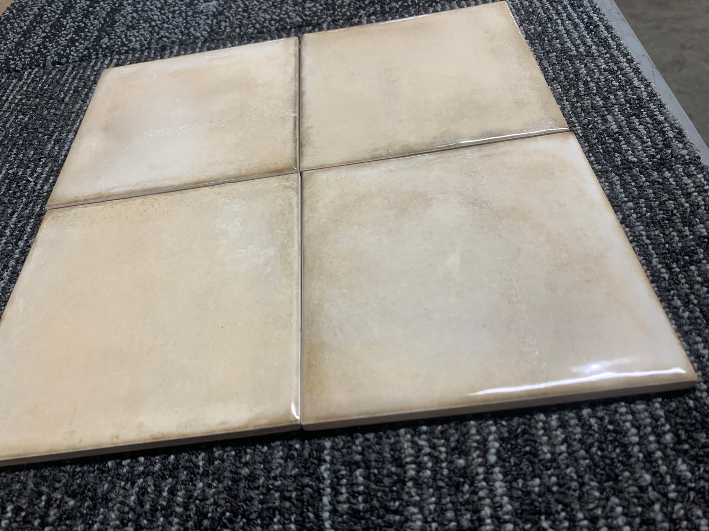 Splendours Cream 6x6