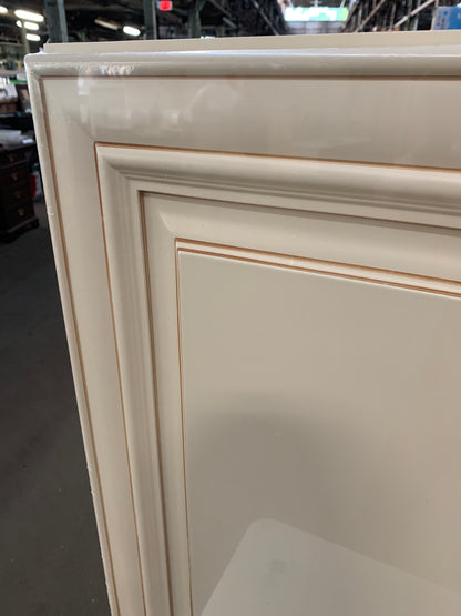 Cabinet Set