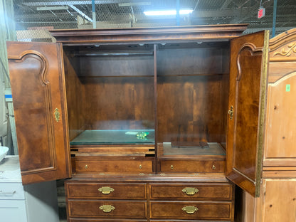 Armoire
