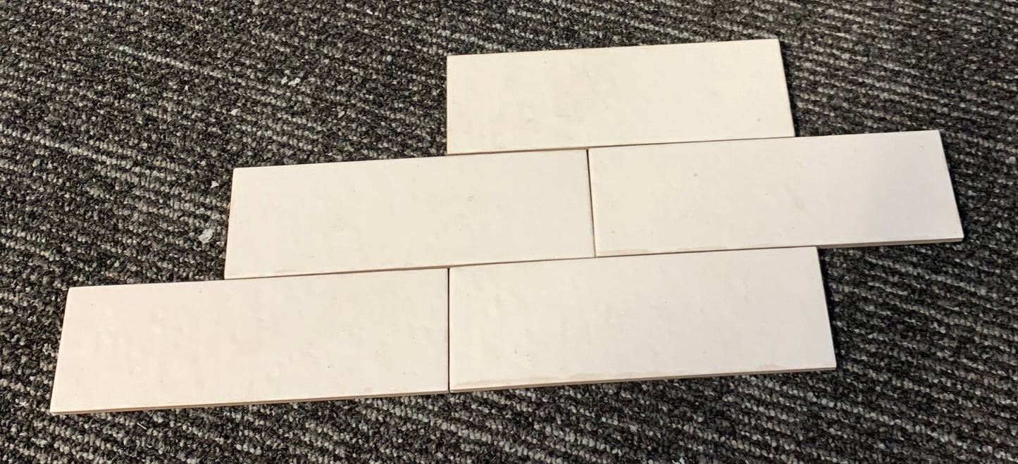 Kalma White Matt 2.5x8 (Floor Tile)