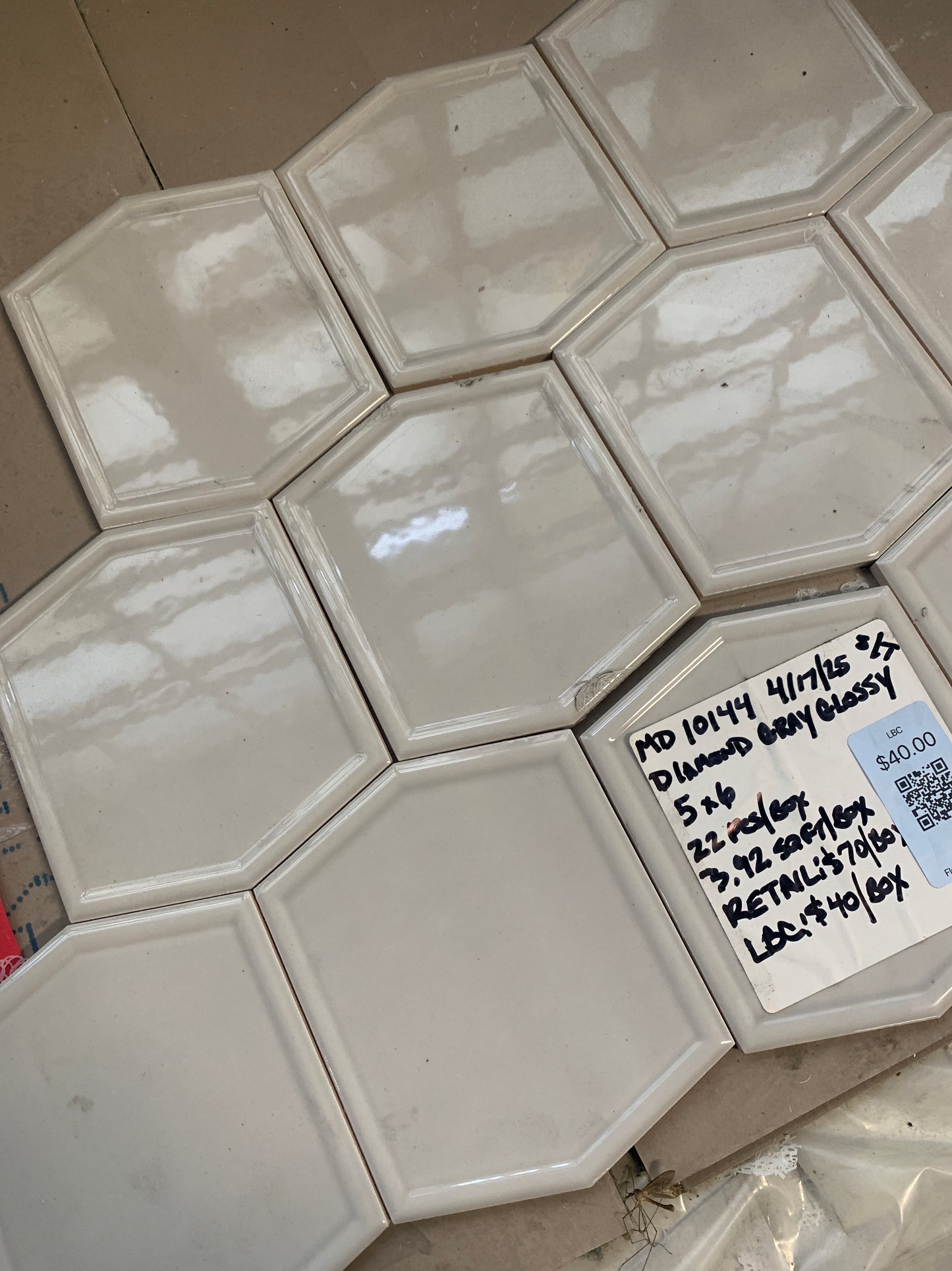 Diamond Gray Glossy Tile