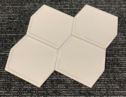 Diamond Biscuit Glossy (Honeycomb)