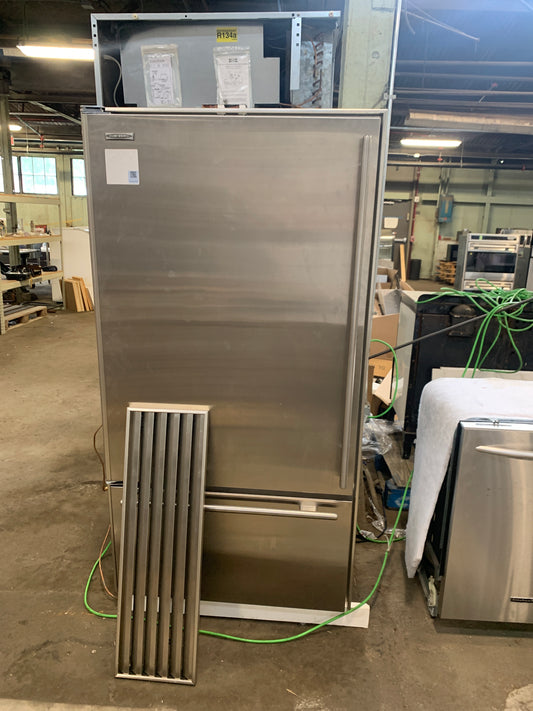 Wall in Fridge