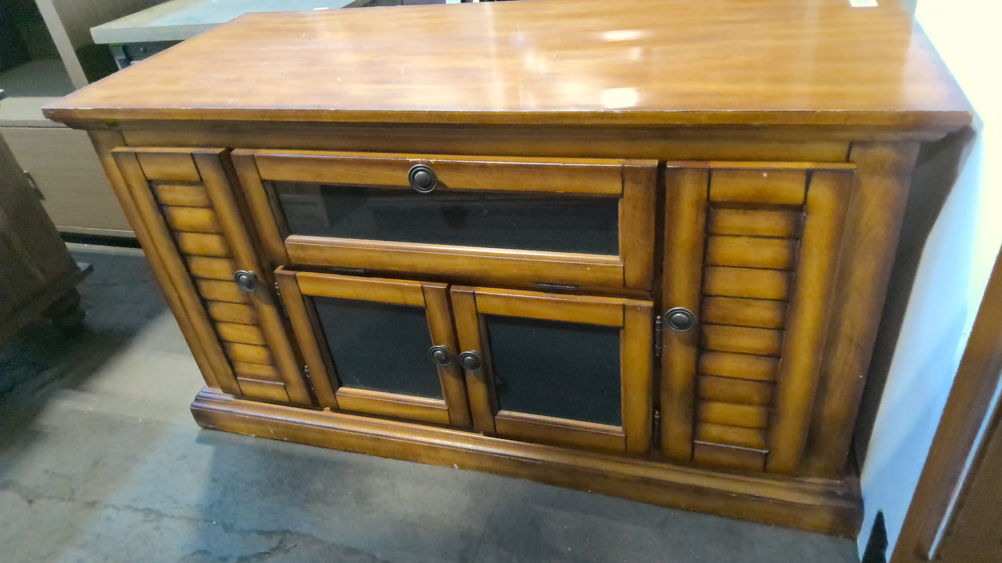 New Classic Entertainment Console