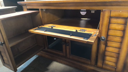 New Classic Entertainment Console
