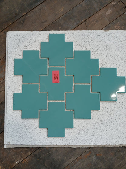 Cervica Puzzle Emerald